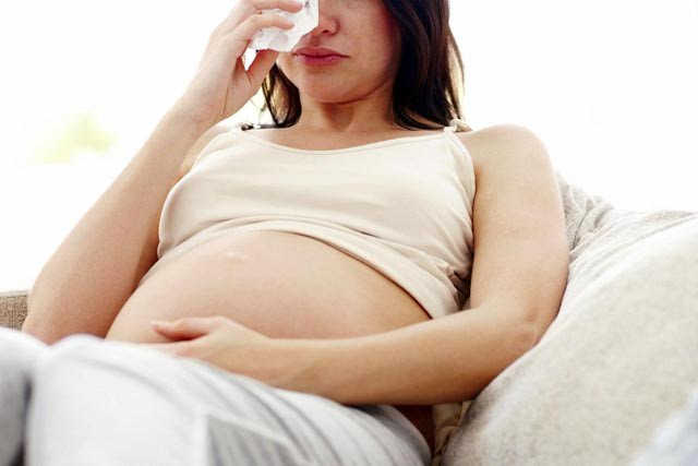 Thai phụ bầu 8 tháng bị sùi mào gà ảnh hưởng thai nhi không?